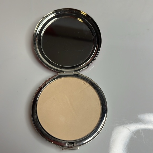 JUDITH LIEBER VINTAGE HELLO KITTY COMPACT - Picture 6 of 10